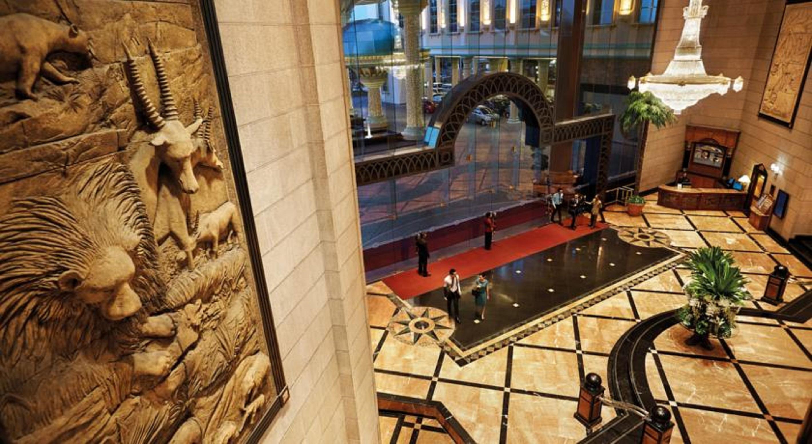 Sunway Resort Hotel Petaling Jaya Eksteriør billede The lobby of the Taj Mahal Palace