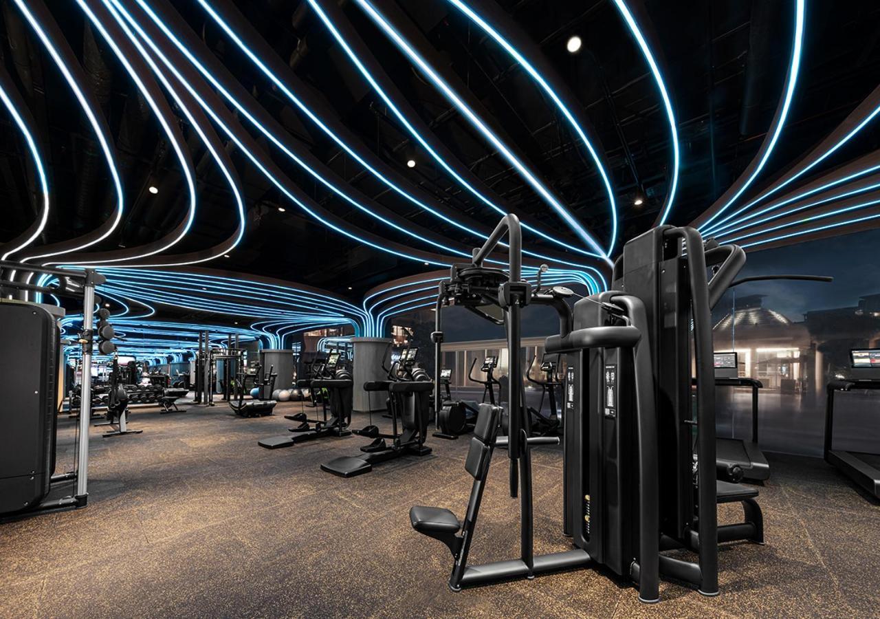 Sunway Resort Hotel Petaling Jaya Eksteriør billede The gym at the Ritz-Carlton, DIFC, Dubai